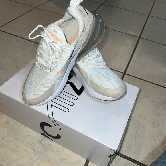 Nike air max 270. - Picture 8 of 8